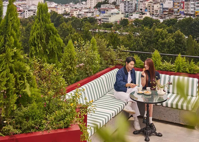 M Village Premier Hotel Xuan Huong Lakeside, A Brand Of Modern Village Lifestyle